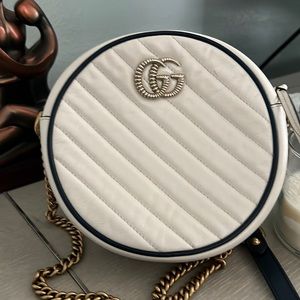 Gucci Marmont in off white navy